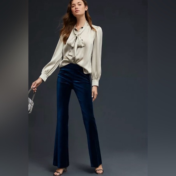 NWT Gorgeous Women’s Anthropologie Blue Velvet Side Zip Flare Pants Size 4 - Picture 1 of 10